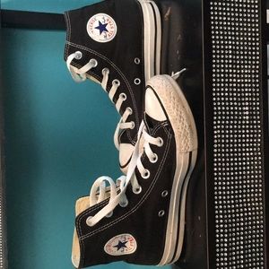 Black high top converse